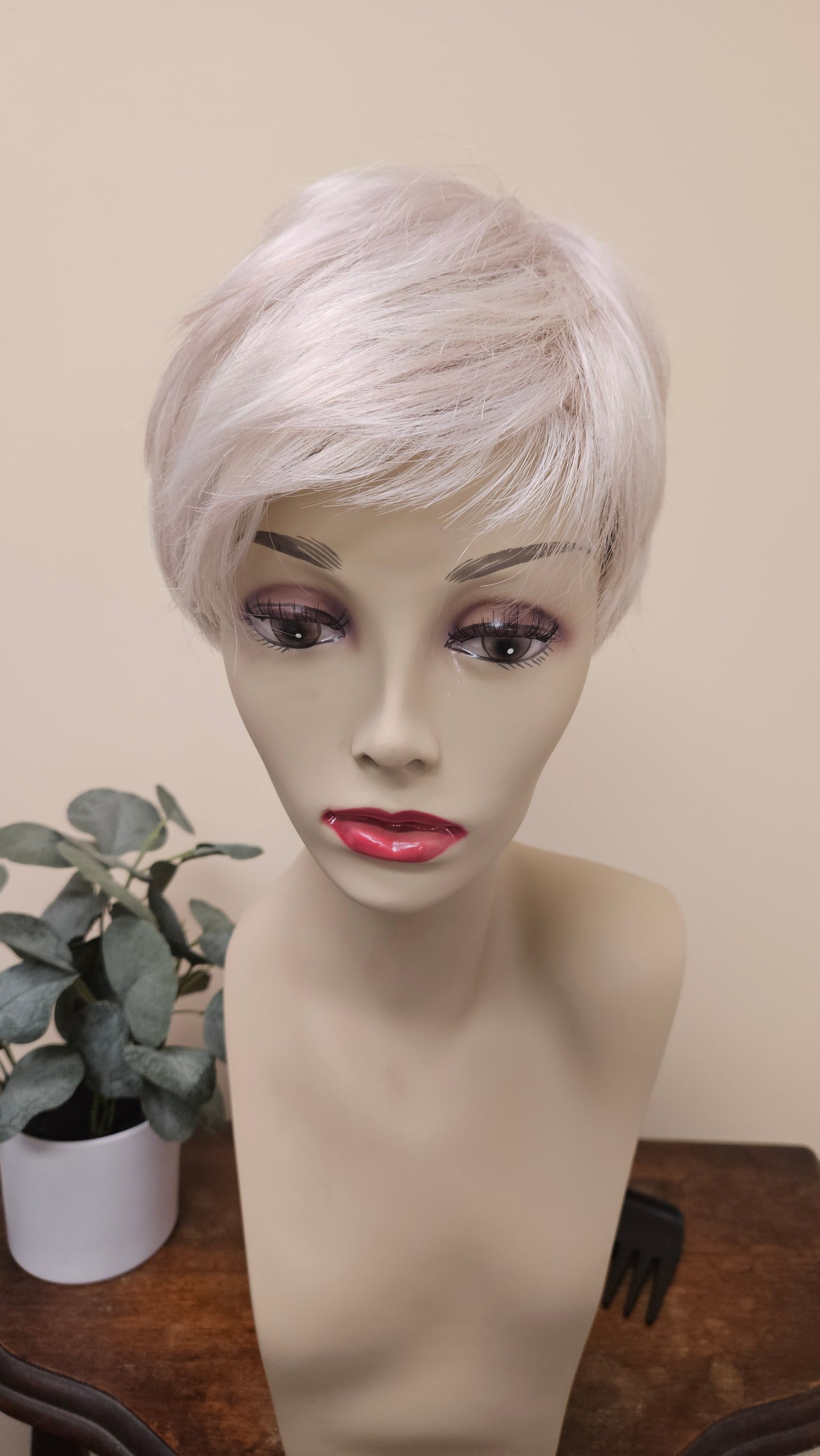 Tony of Beverly Arden Wig