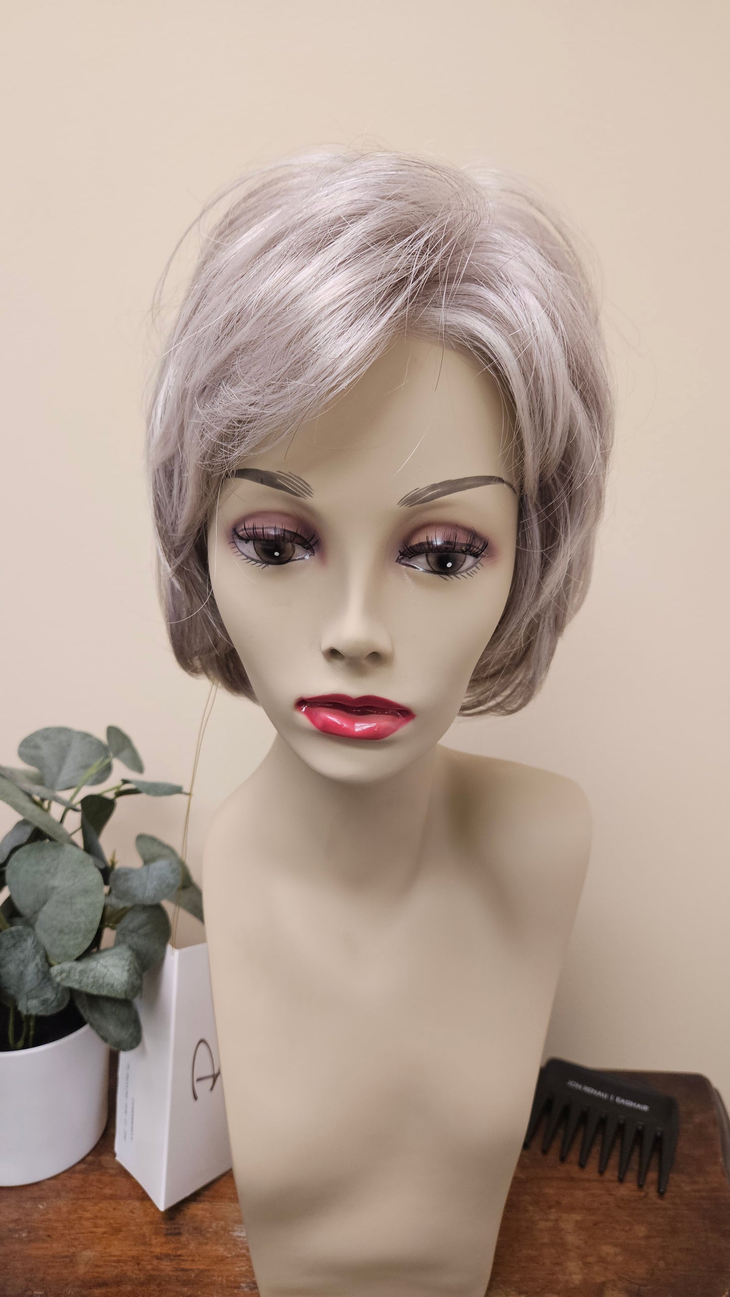 Jon Renau Hillary Wig