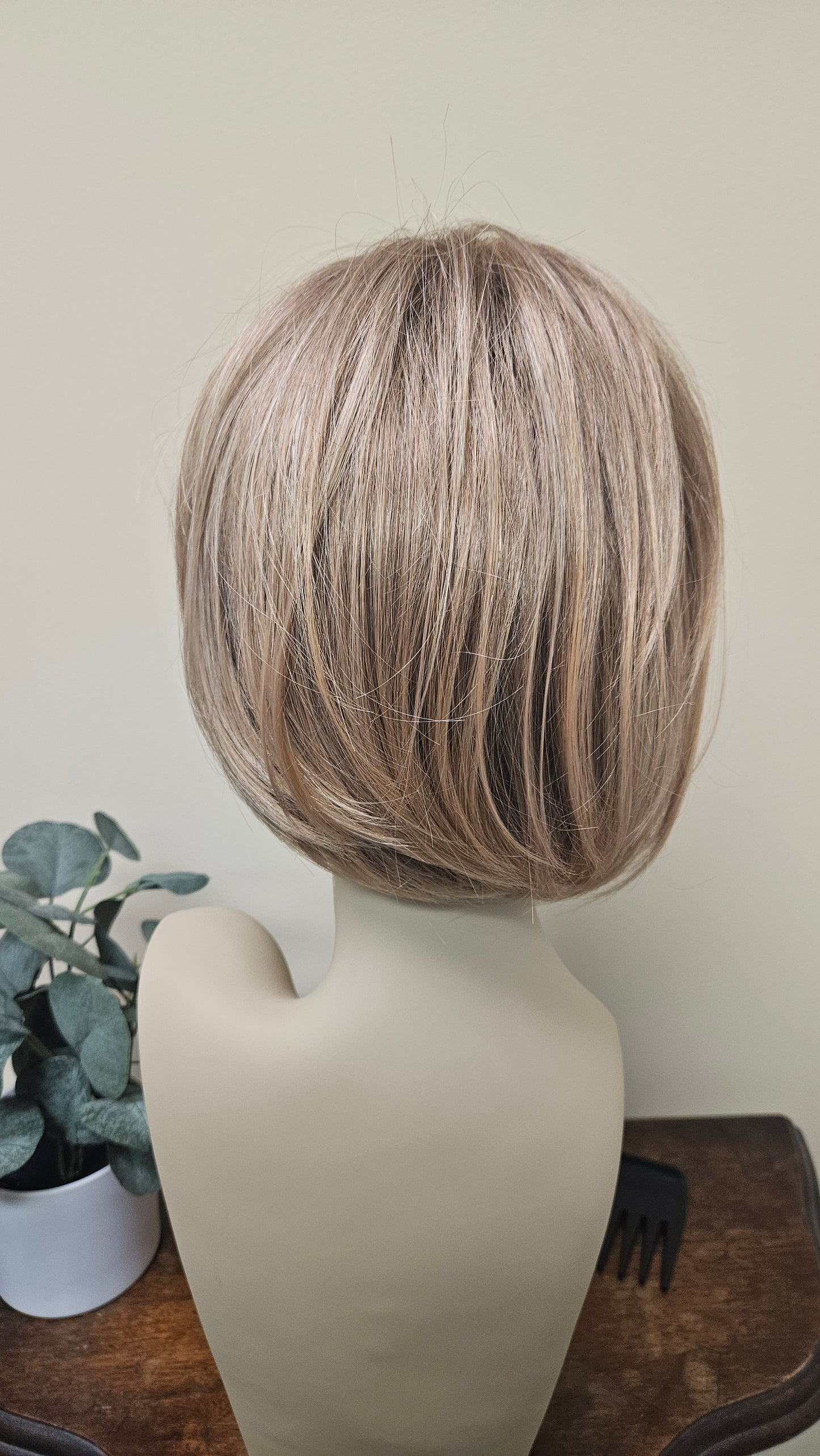 Estetica Ellen Wig