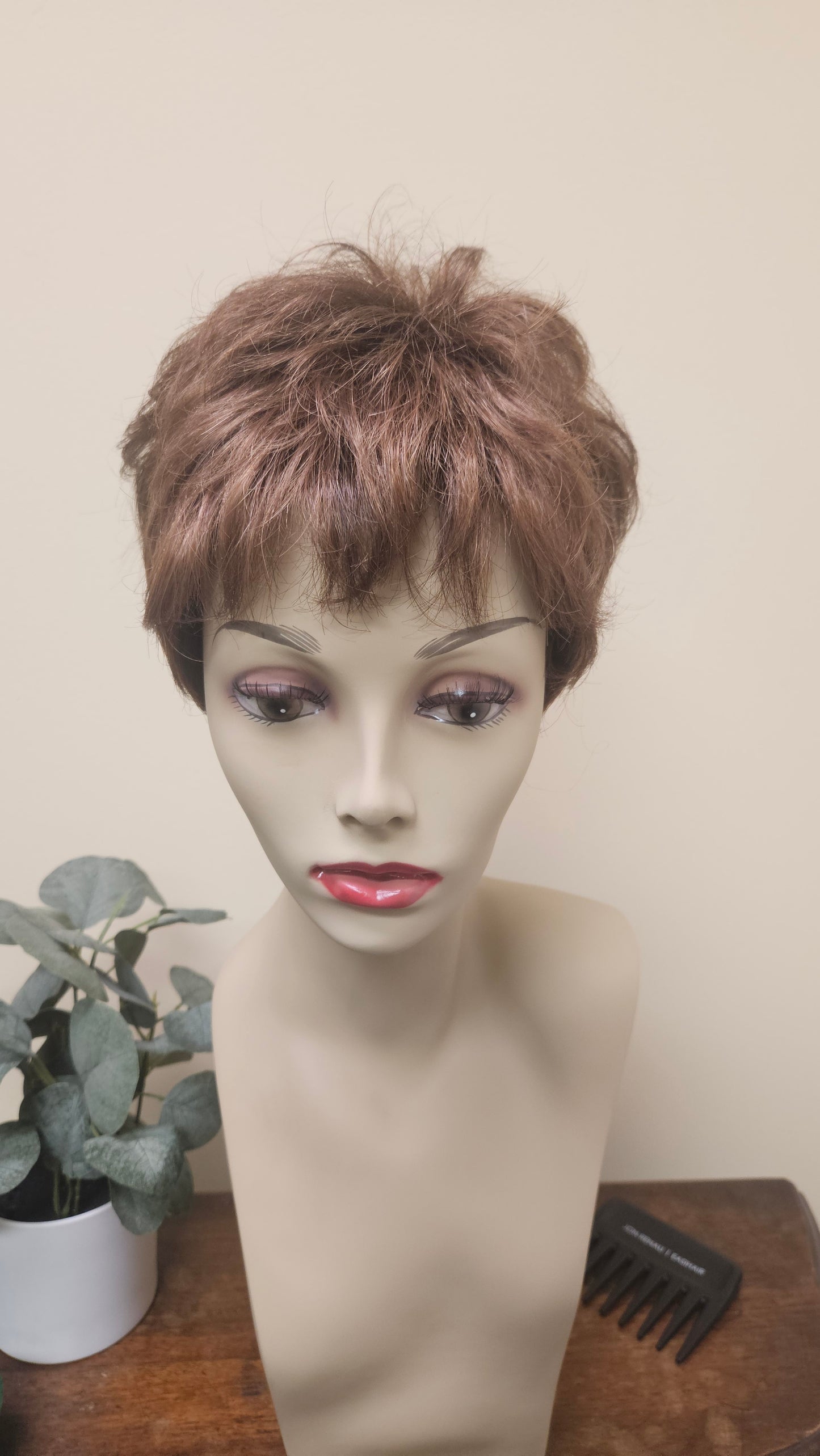 Ellen Wille Tab Wig