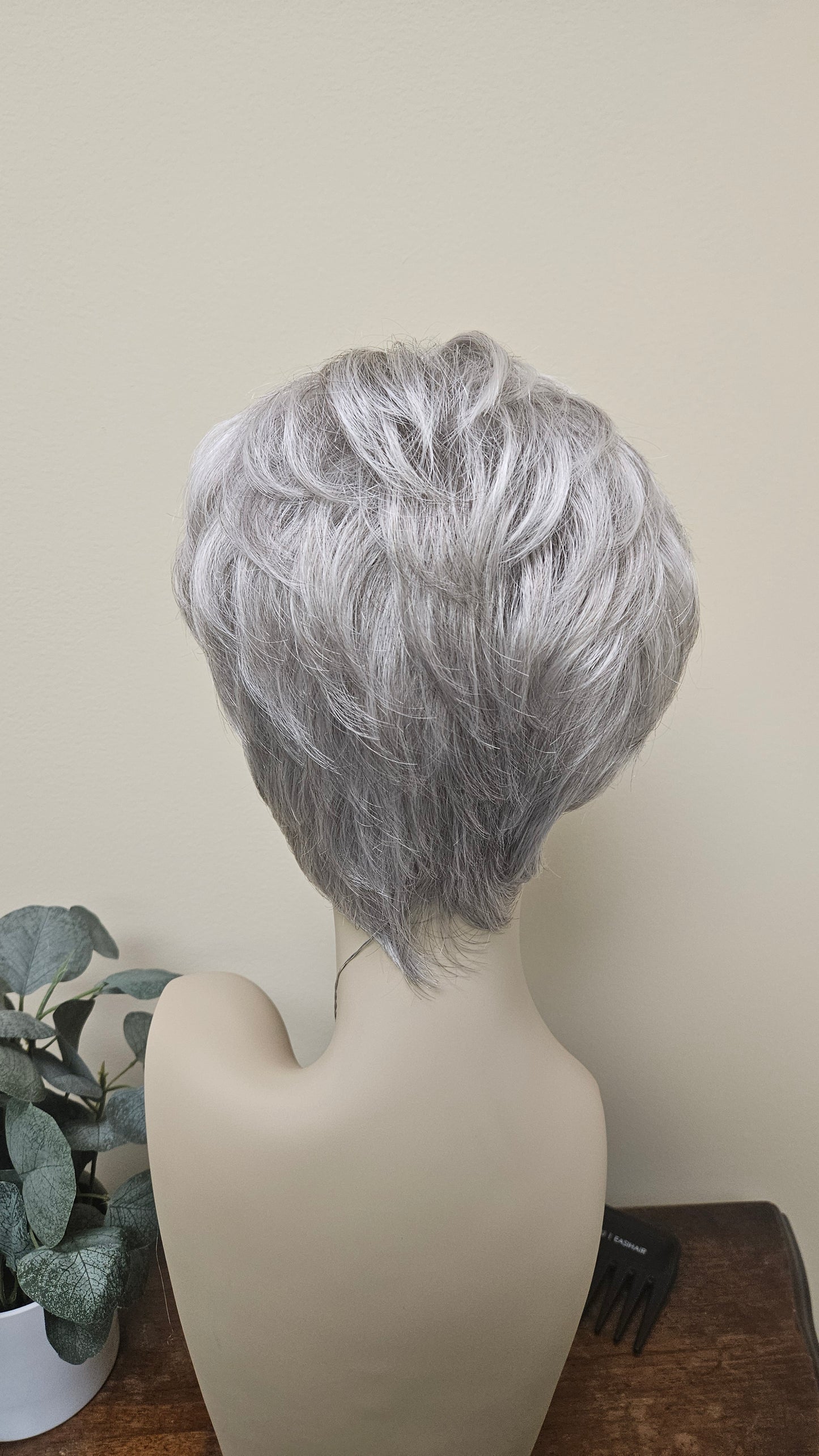 Ellen Wille Tab Wig