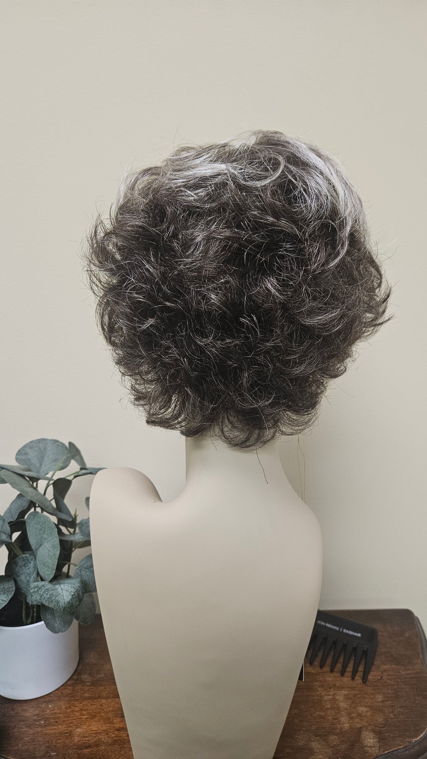 Tony of Beverly Lily Wig