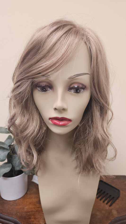 Estetica Petite Berlin Wig