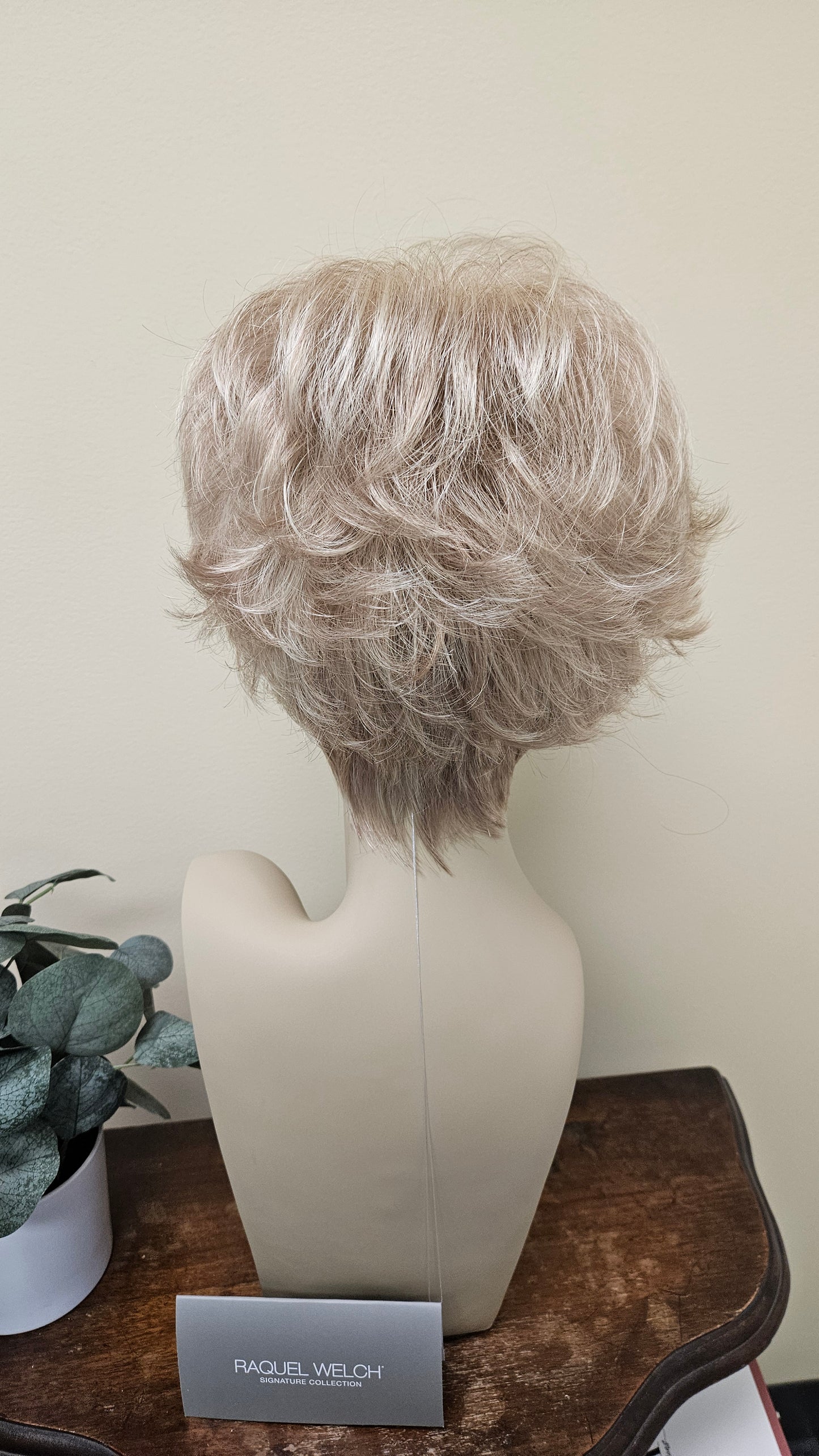 SPARKLE WIG BY RAQUEL WELCH
