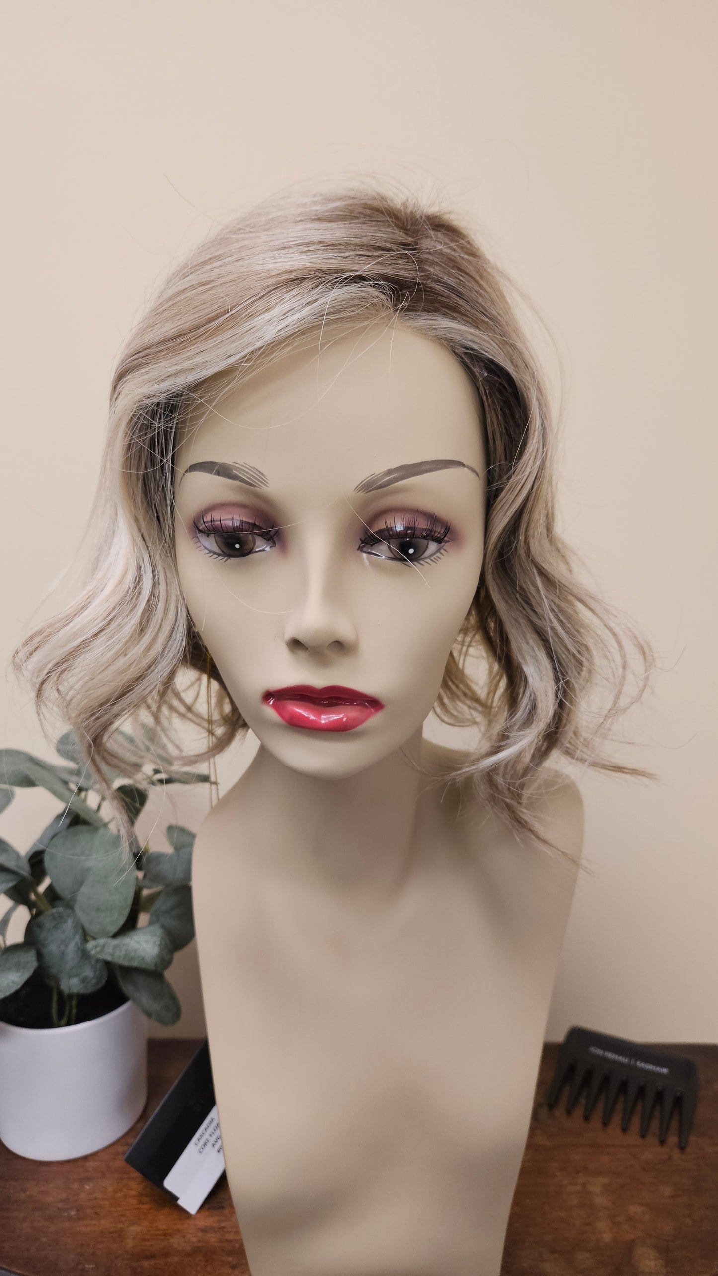 Belletress Cascara Wig