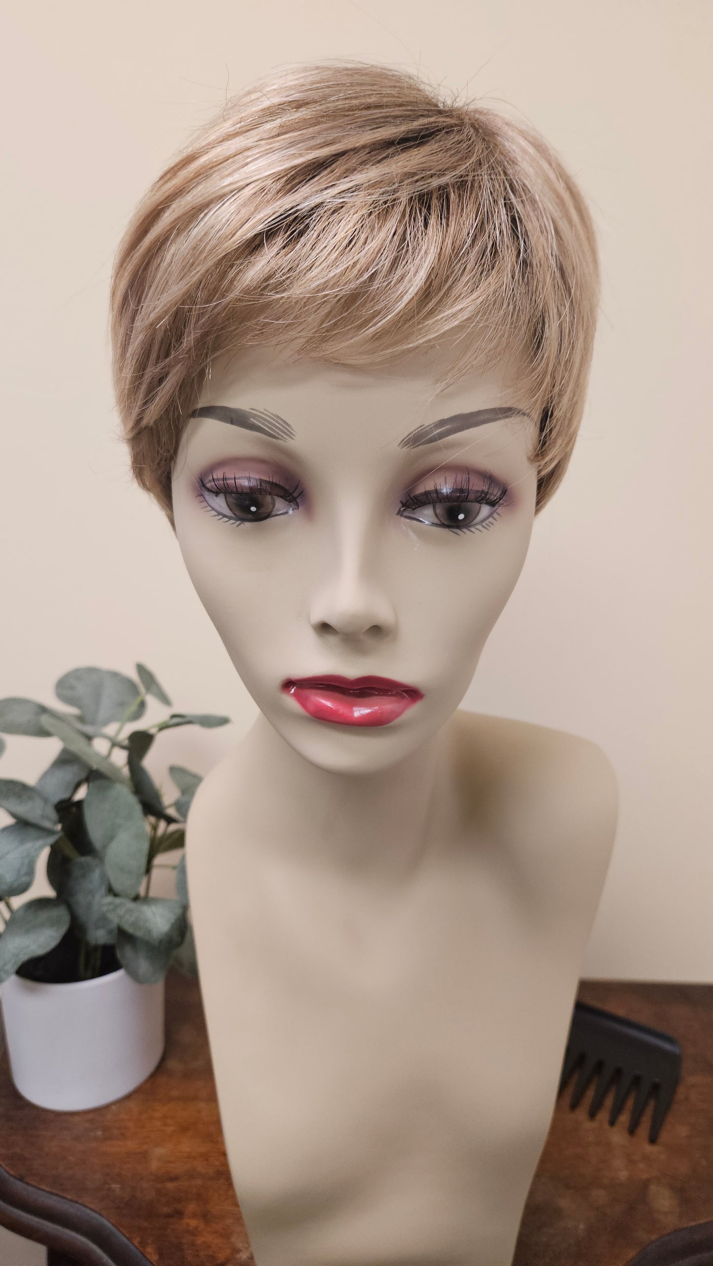Tony of Beverly Arden Wig